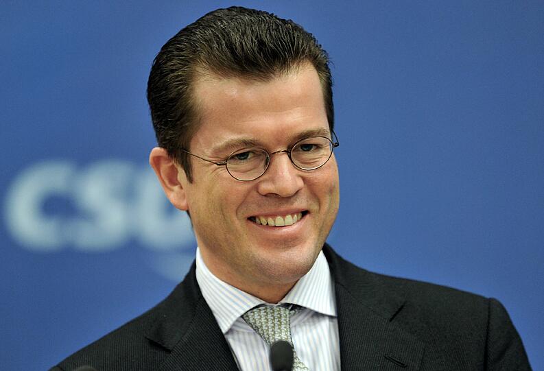 Stets akkurat frisiert: Wirtschaftsminister Karl-Theodor zu Guttenberg.