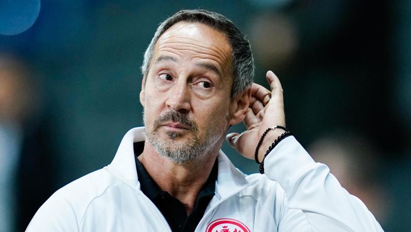 Frankfurts Trainer Adi Hütter freute sich über den Sieg gegen Standard Lüttich. Frankfurts Trainer Adi Hütter freute sich über den Sieg gegen Standard Lüttich.