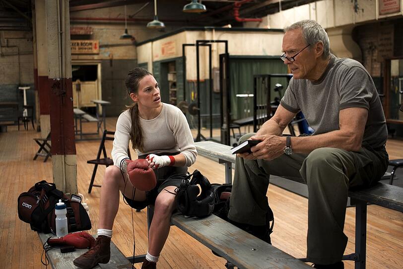 Frank Dunn (Clint Eastwood) weigert sich zun&auml;chst, die ambitionierte Boxerin Maggie (Hilary Swank) zu trainieren.