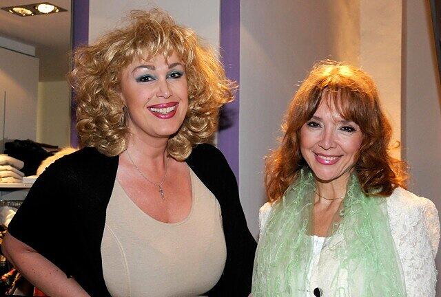Die aus der Fernseh-Comedy-Show "Halli Galli" bekannte Gloria Grey mit Cornelia Corba.