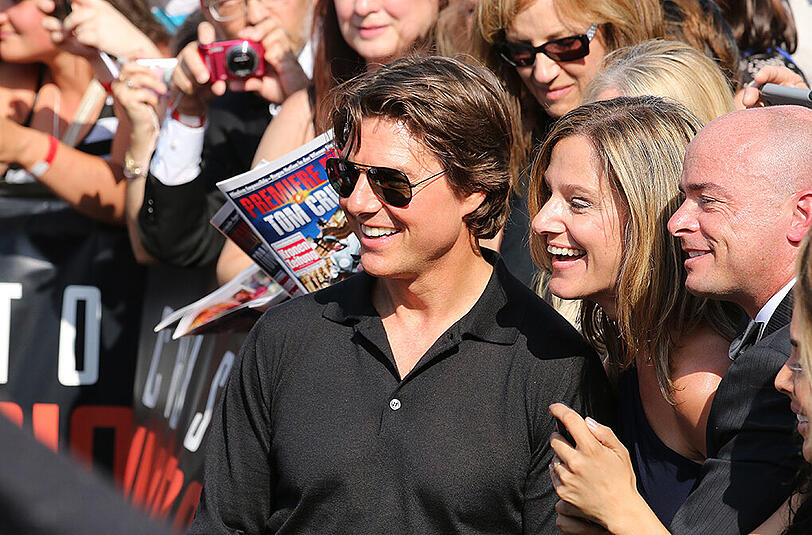Tom Cruise nahm sich bei der Premiere ausreichend Zeit für Fan-Fotos