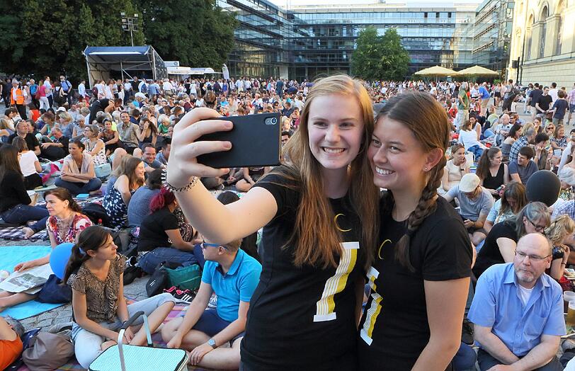 Das Konzert des Bayerischen Staatsorchesters auf dem Marstallplatz.