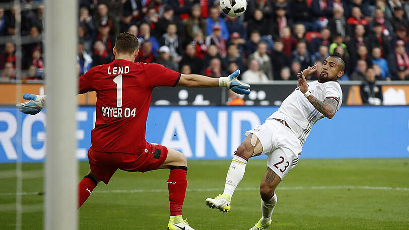 ARTURO VIDAL: Beinahe mit seinem vierten Saisontor, doch Toprak grätschte die Kugel exzellent von der Linie. Ansonsten gewohnt kämpferisch, doch verschwand mit andauernder Spieldauer immer mehr vom Bild. Note 4