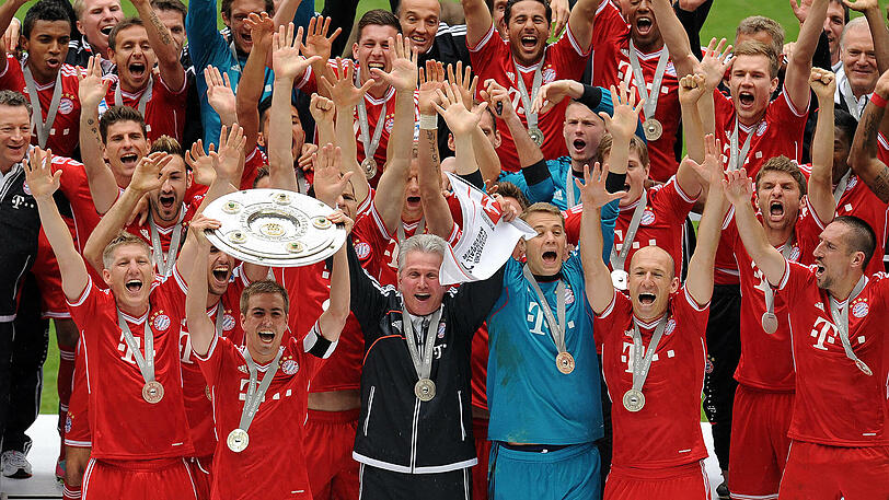 Nach einem 3:0-Erfolg gegen den FC Augsburg feiern die Bayern am 33. Spieltag die Deutsche Meisterschaft in der Allianz Arena.