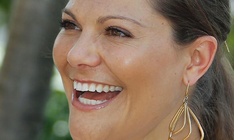 Victoria ist zum ersten Mal Mutter geworden. Die 34-Jaehrige brachte am frühen Donnerstagmorgen (23.02.12) eine Tochter zur Welt - wurde die Mini-Prinzessin etwa in München gezeugt? Fest steht vor neun Monaten waren Victoria und Gatte Daniel zu Besuch in der Hauptstadt der Herzen - hier die Bilder...