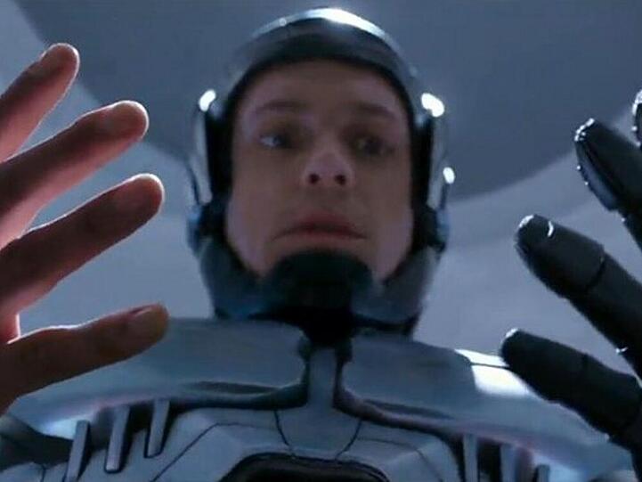 Schauspieler Joel Kinnaman als Robocop