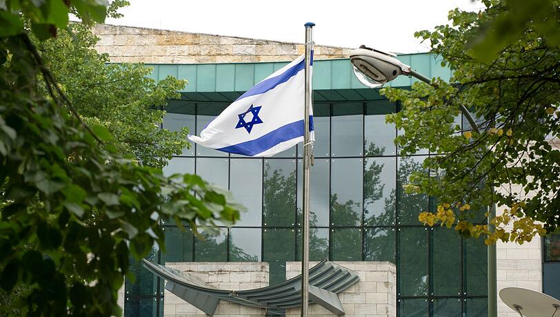 Nach Informationen der "Bild"-Zeitung hat der Verdächtige einen Anschlag auf die israelische Botschaft geplant.