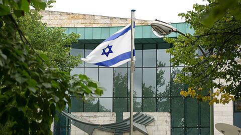 Nach Informationen der "Bild"-Zeitung hat der Verdächtige einen Anschlag auf die israelische Botschaft geplant.