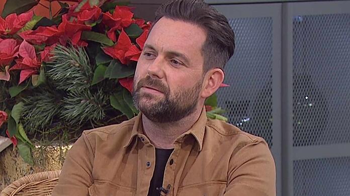Matthias Killing kann seine Emotionen im "Frühstücksfernsehen" nicht verbergen.