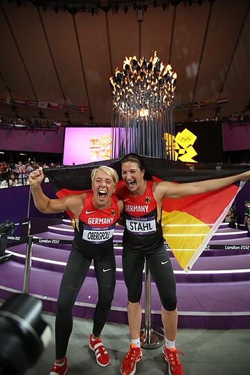 Diese beiden hatten gut Lachen: Im Speerwerfen sicherten Christina Obergföll (Silber) und Linda Stahl (Bronze) Deutschland zwei Medaillen.  &bdquo;Ich bin superhappy und hatte auch das Quäntchen Glück&ldquo;, sagte
Obergföll, Stahl fügte hinzu: &bdquo;Alle haben mal Glück gehabt, ich habe
seit 2005 nie Glück gehabt. Heute war es mal auf meiner Seite.&ldquo;