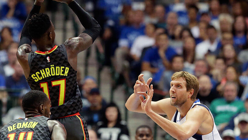 Während Dennis Schröder (li.) zum Gesicht der Atlanta Hawks wird, ist Dirk Nowitzki noch nicht richtig in Form. Während Dennis Schröder (li.) zum Gesicht der Atlanta Hawks wird, ist Dirk Nowitzki noch nicht richtig in Form.