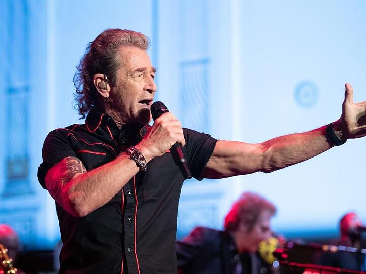 Peter Maffay auf der Bühne.