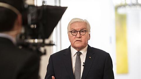 Bundespräsident Frank-Walter Steinmeier hat die Bürger in der Korona-Krise zur Hilfsbereitschaft im Alltag aufgerufen.