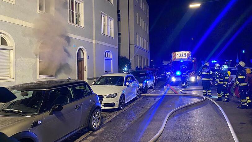 Den Sachschaden schätzt die Feuerwehr auf rund 60.000 Euro.
