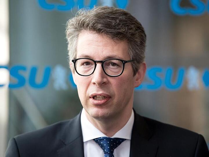Markus Blume, CSU-Generalsekretär, spricht mit der Presse. Foto: Sven Hoppe/dpa/Archivbild