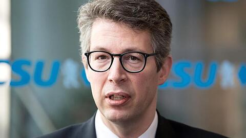 Markus Blume, CSU-Generalsekretär, spricht mit der Presse. Foto: Sven Hoppe/dpa/Archivbild