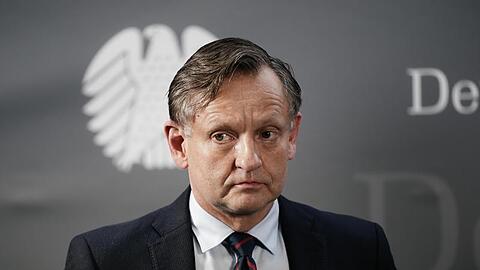 Kay Gottschalk spricht nach der ersten Sitzung des Wirecard-Untersuchungsausschusses.