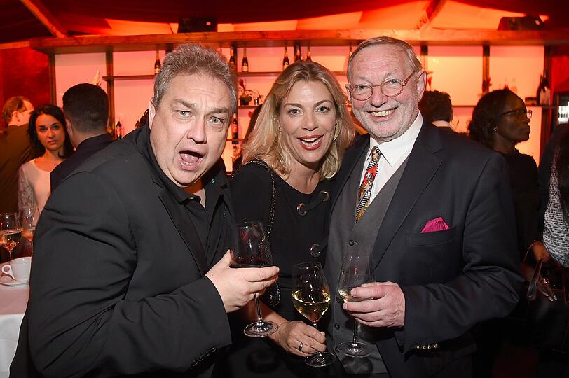 Oliver Kalkofe mit Frau Conny und Hans-Peter Wodarz