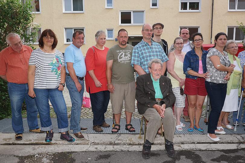 Die Mieter in der Konradinstraße hoffen jetzt, dass die Stadt ihr Haus von der GBW kauft.