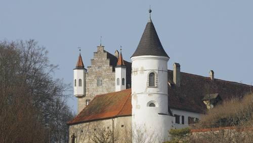 Schloss Neidstein nahe der Ortschaft Etzelwang im Landkreis Amberg-Sulzbach. Schloss Neidstein nahe der Ortschaft Etzelwang im Landkreis Amberg-Sulzbach.