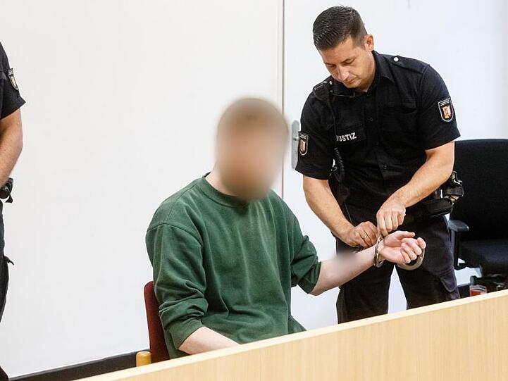 Ein 23-Jähriger muss neun Jahre in Haft.