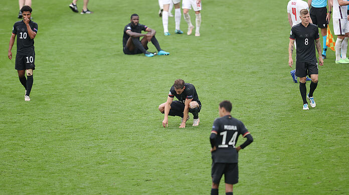 Komplette Enttäuschung: Die deutsche Nationalmannschaft verabschiedete sich schon gegen England aus der EM - während des Turniers kam kaum ein Spieler an sein Niveau heran.
