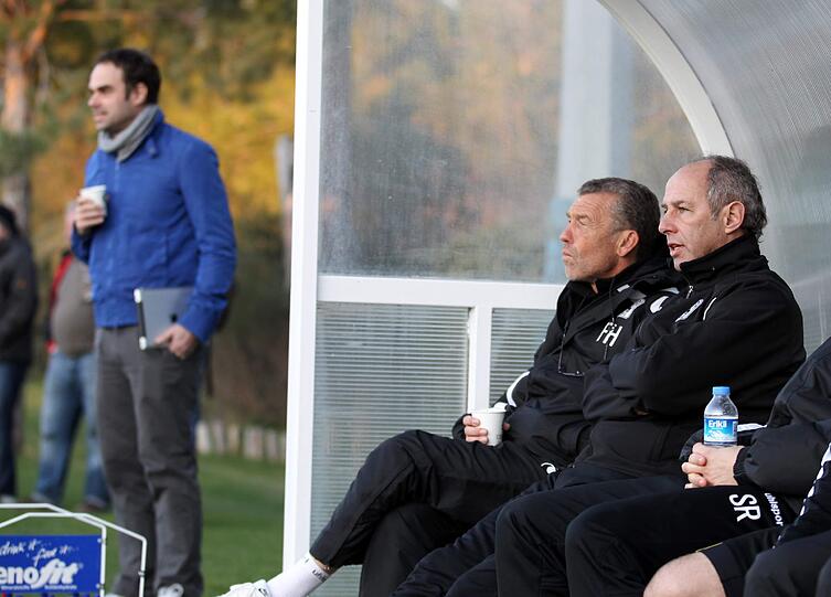 Die Löwen in Belek: Geschäftsführer Schäfer ist im Löwen-Trainingslager angekommen, die Maurer-Elf arbeitet weiter auf den Rückrundenstart hin - die Bilder.