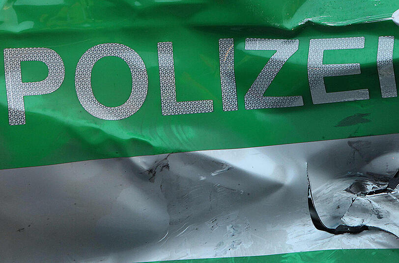 Bei dem Unfall entstand ein Gesamtschaden von ca. 85.000 Euro. (Symbolbild)