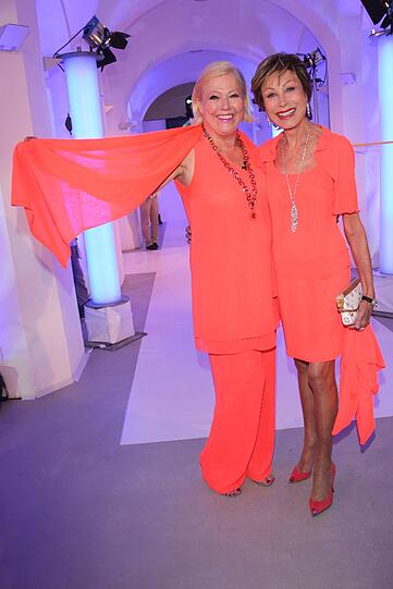 Designerin Susanne Wiebe und Dr. Antje Katrin Kuehnemann.