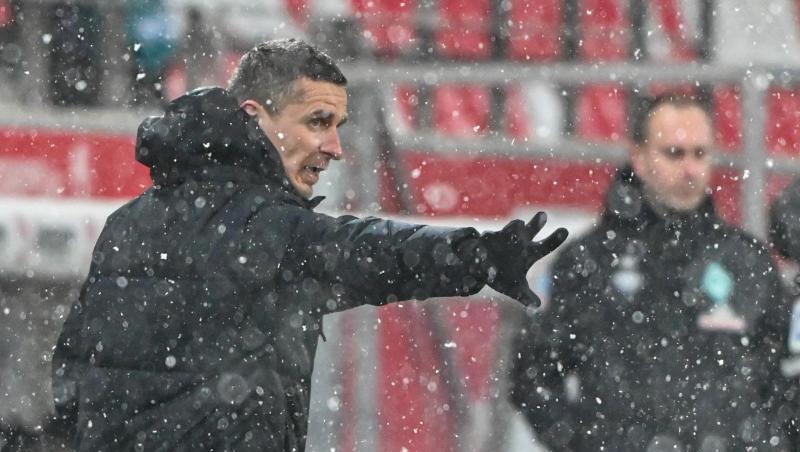 Trainer Mersad Selimbegovic von Regensburg.