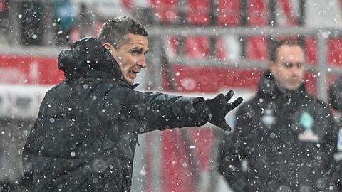Trainer Mersad Selimbegovic von Regensburg.
