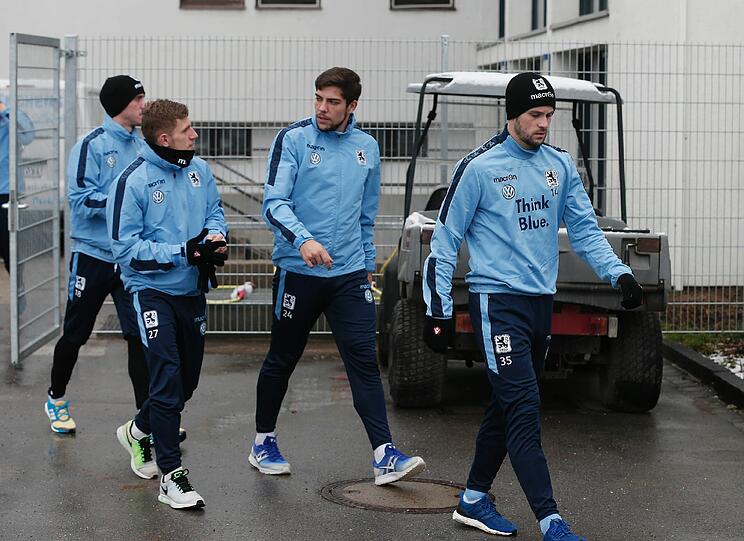 Kraftraum und Lauftraining anstelle von "echtem" Fußballtraining auf dem Rasen: Neu-Löwe Maximilian Beister und Kollegen konnten am Sonntag nicht auf dem Platz trainieren.