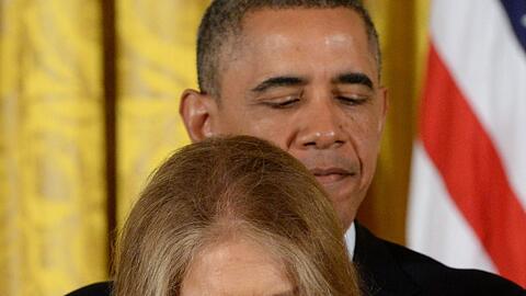 F&uuml;r ihren jahrzehntelangen Einsatz f&uuml;r Frauen- und B&uuml;rgerrechte verlieh ihr der damalige US-Pr&auml;sident Barack Obama 2013 die Presidential Medal of Freedom, die h&ouml;chste zivile Auszeichnung der Vereinigten Staaten.