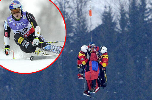 Schwerer Sturz von Lindsey Vonn beim Super G: Beim Aufsetzen nach einem Sprung verletzte sich Vonn am rechten Knie