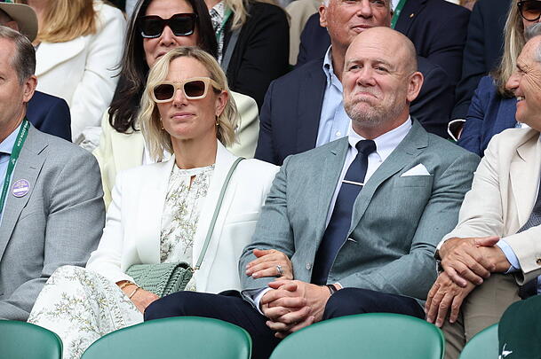 Zara Tindall (l.) ist die Tochter von Prinzessin Anne und seit 2011 mit Mike Tindall (r.) verheiratet. Zara Tindall (l.) ist die Tochter von Prinzessin Anne und seit 2011 mit Mike Tindall (r.) verheiratet.
