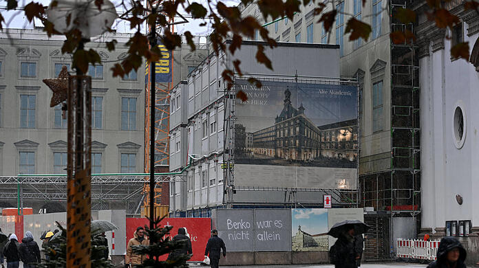 Großbaustelle mit Baustopp mitten in München: Die Alte Akademie gehört zu den Nobel-Immobilien der Signa Prime Selection.