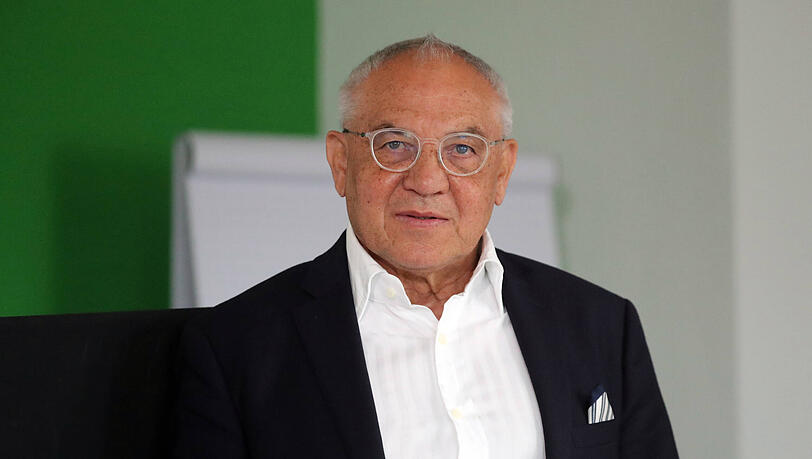 Felix Magath, ehemaliger Coach des FC Bayern, sorgt sich um Nick Woltemade. Felix Magath, ehemaliger Coach des FC Bayern, sorgt sich um Nick Woltemade.