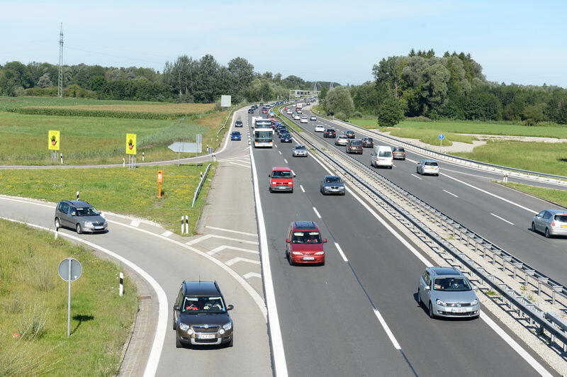Die Bilder von der Blechlawine auf der A8