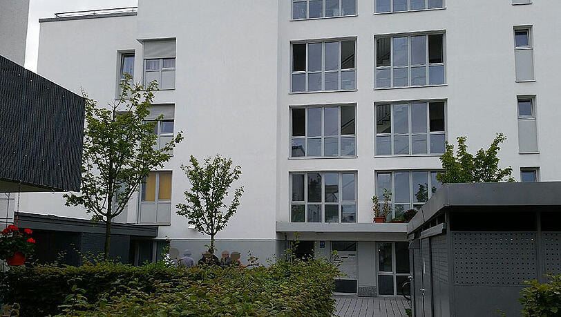 Das Mietshaus in der Messestadt Riem. Hier wurde der schreckliche Mord begannen. Die Kinder der 47-Jährigen sind verschwunden. Das Mietshaus in der Messestadt Riem. Hier wurde der schreckliche Mord begannen. Die Kinder der 47-Jährigen sind verschwunden.
