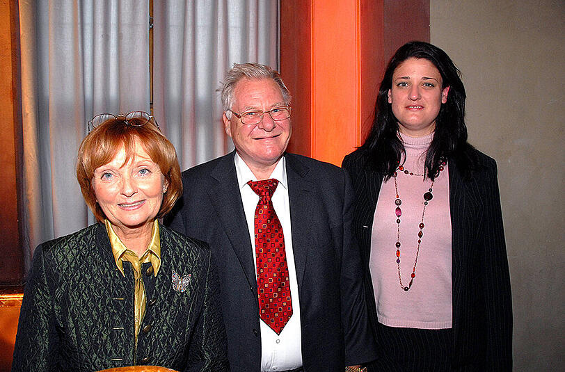 Bei der Feier des 675. Jubiläums der Hofpfisterei im Jahr 2006: Siegfried Stocker (?71) mit seiner Frau Marghareta und seiner Tochter Nicole.