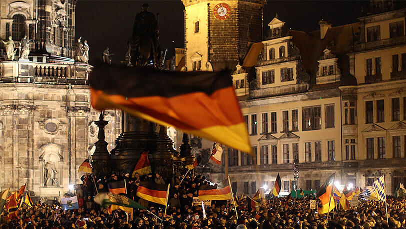 Woche für Woche gehen die Pegida-Anhänger in Dresden auf die Straße. (Archivbild) Woche für Woche gehen die Pegida-Anhänger in Dresden auf die Straße. (Archivbild)