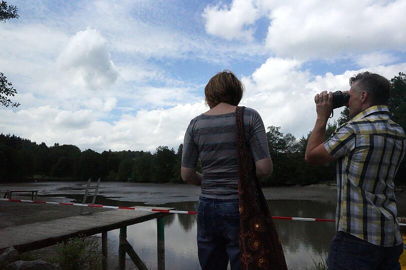 Bilder vom Badesee: Wo ist die Alligator-Schildkröte vom Oggenrieder Weiher?