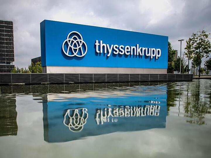 Der kriselnde Industriekonzern Thyssenkrupp steht im Zentrum von Übernahmespekulationen.