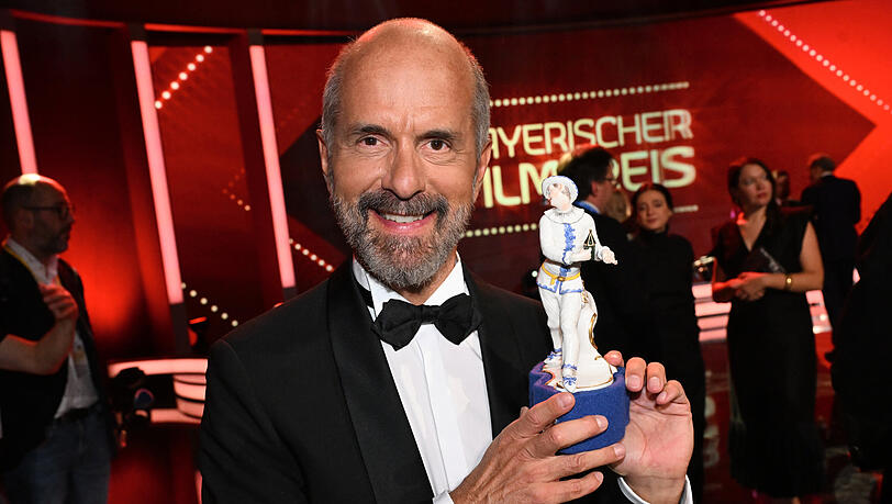 Christoph Maria Herbst wurde als bester Darsteller mit dem Bayerischen Filmpreis ausgezeichnet. Christoph Maria Herbst wurde als bester Darsteller mit dem Bayerischen Filmpreis ausgezeichnet.