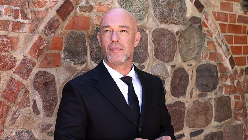 Der Graf von Unheilig musste Schreckmomente auf der B&uuml;hne erleben.