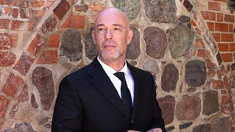 Der Graf von Unheilig musste Schreckmomente auf der B&uuml;hne erleben.