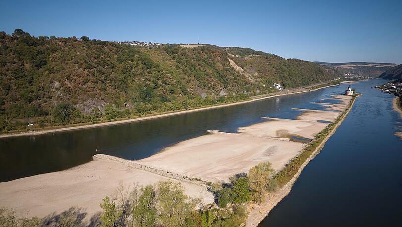 Das Niedrigwasser am Rhein macht sich auch an den Tankstellen bemerkbar. Das Niedrigwasser am Rhein macht sich auch an den Tankstellen bemerkbar.