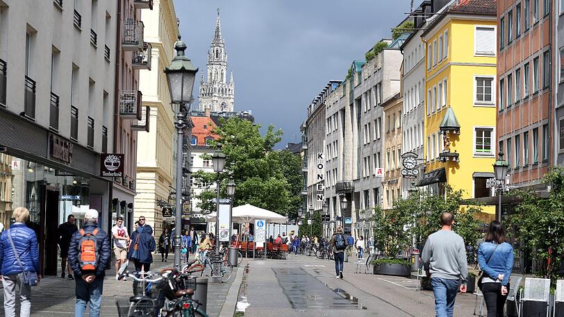 Bummeln ohne Platzangst: Das geht jetzt eindeutig besser, so (fast) ganz ohne Autos.