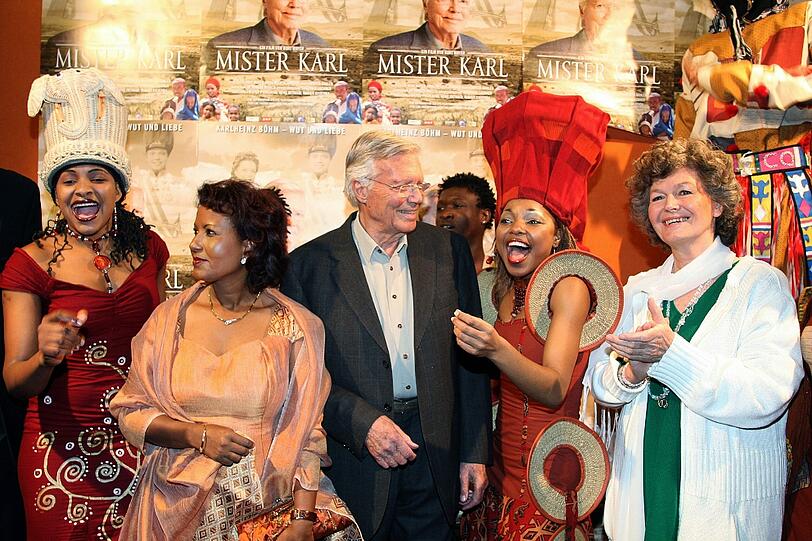 Karlheinz Böhm stirbt mit 86: Bilder aus seinem Leben.