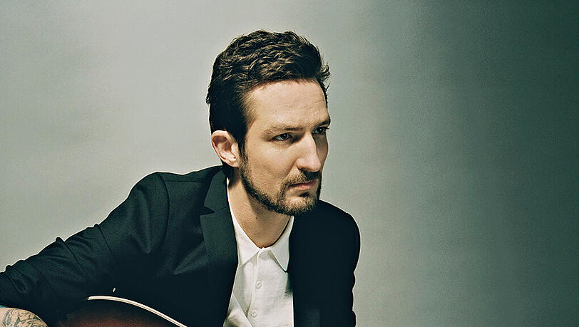 der britische Singer-Songwriter Frank Turner kommt mit seinen Sleeping Souls aufs Tollwood. der britische Singer-Songwriter Frank Turner kommt mit seinen Sleeping Souls aufs Tollwood.